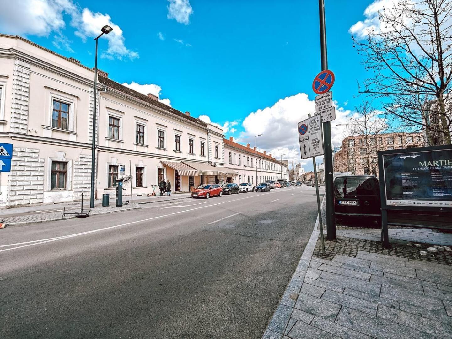 Berindei Studio - City Center - Private Parking Cluj-Napoca Exterior photo